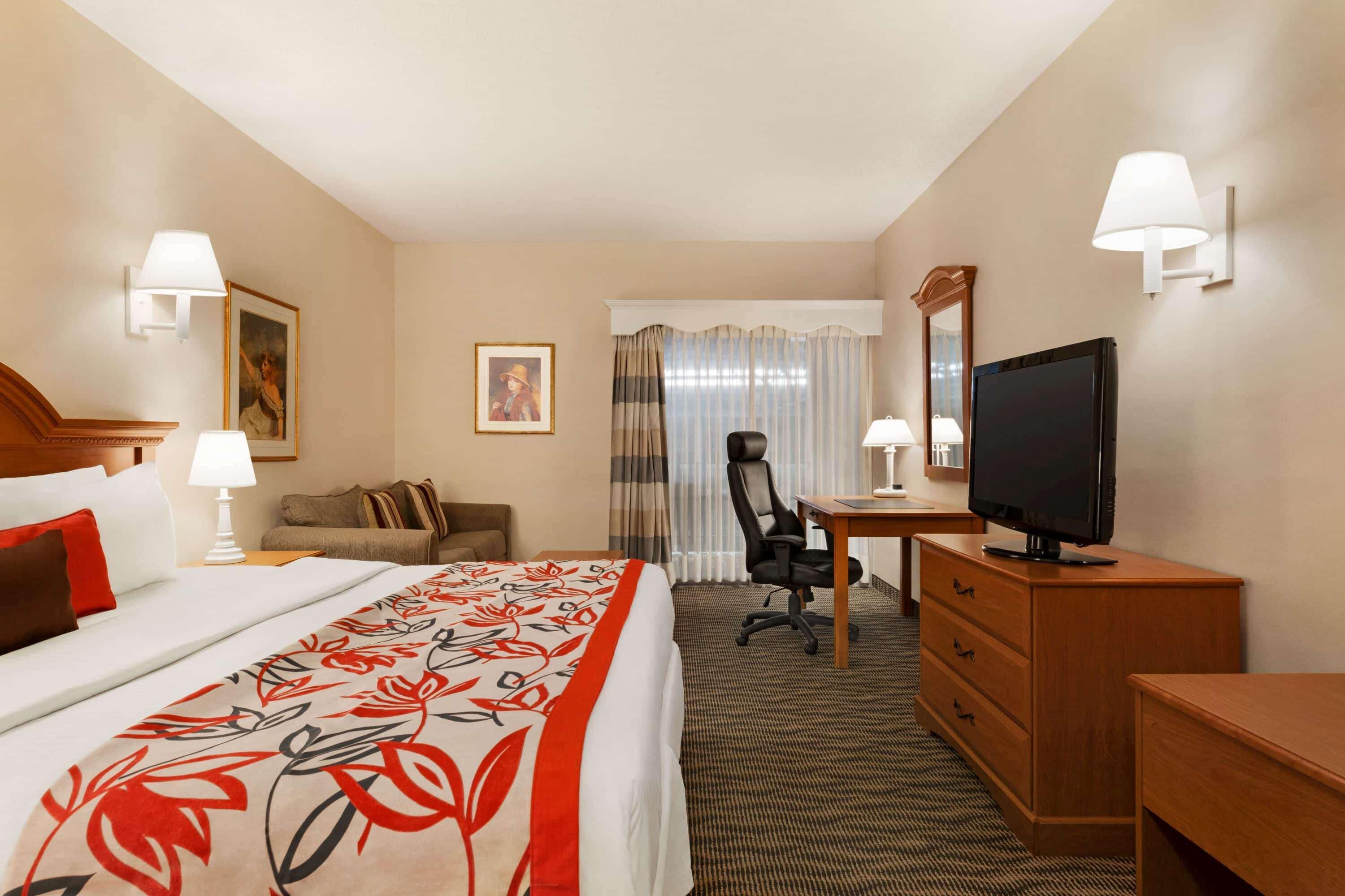 Ramada By Wyndham Fredericton Hotel Kültér fotó
